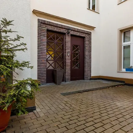 Hektor Apartment *
